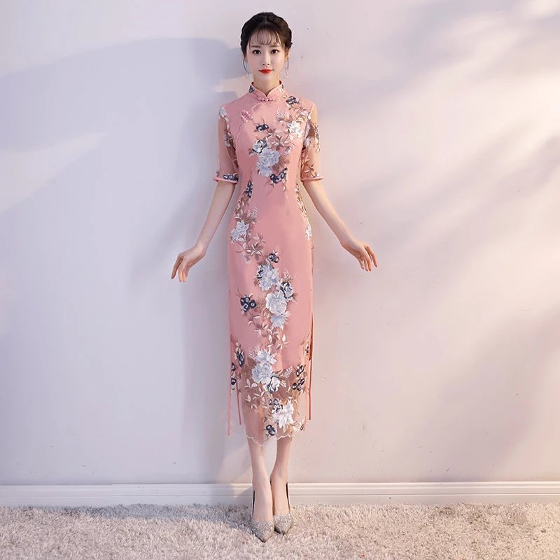 繡花旗袍裙，方寸之間心盡顯女人之美